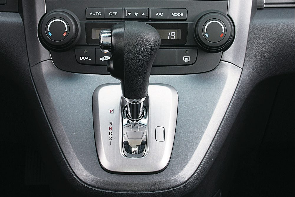 Ar-condicionado do Honda CR-V, durante teste comparativo dos utilitários esportivos compactos feito pela revista Quatro Rodas.