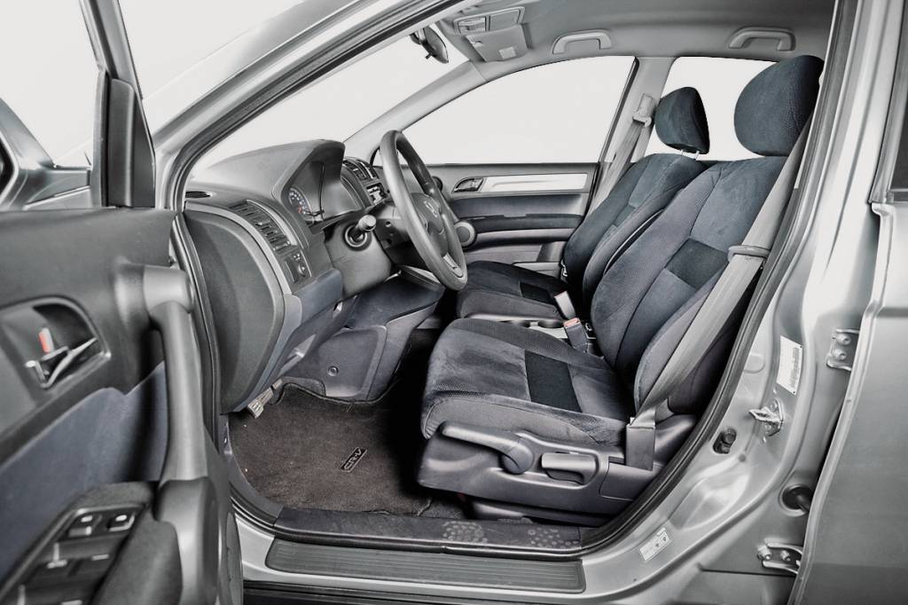 COMPARATIVO CR-V IX35 RAV4 SPORTAGE COMPARATIVO CR-V IX35 RAV4 SPORTAGE