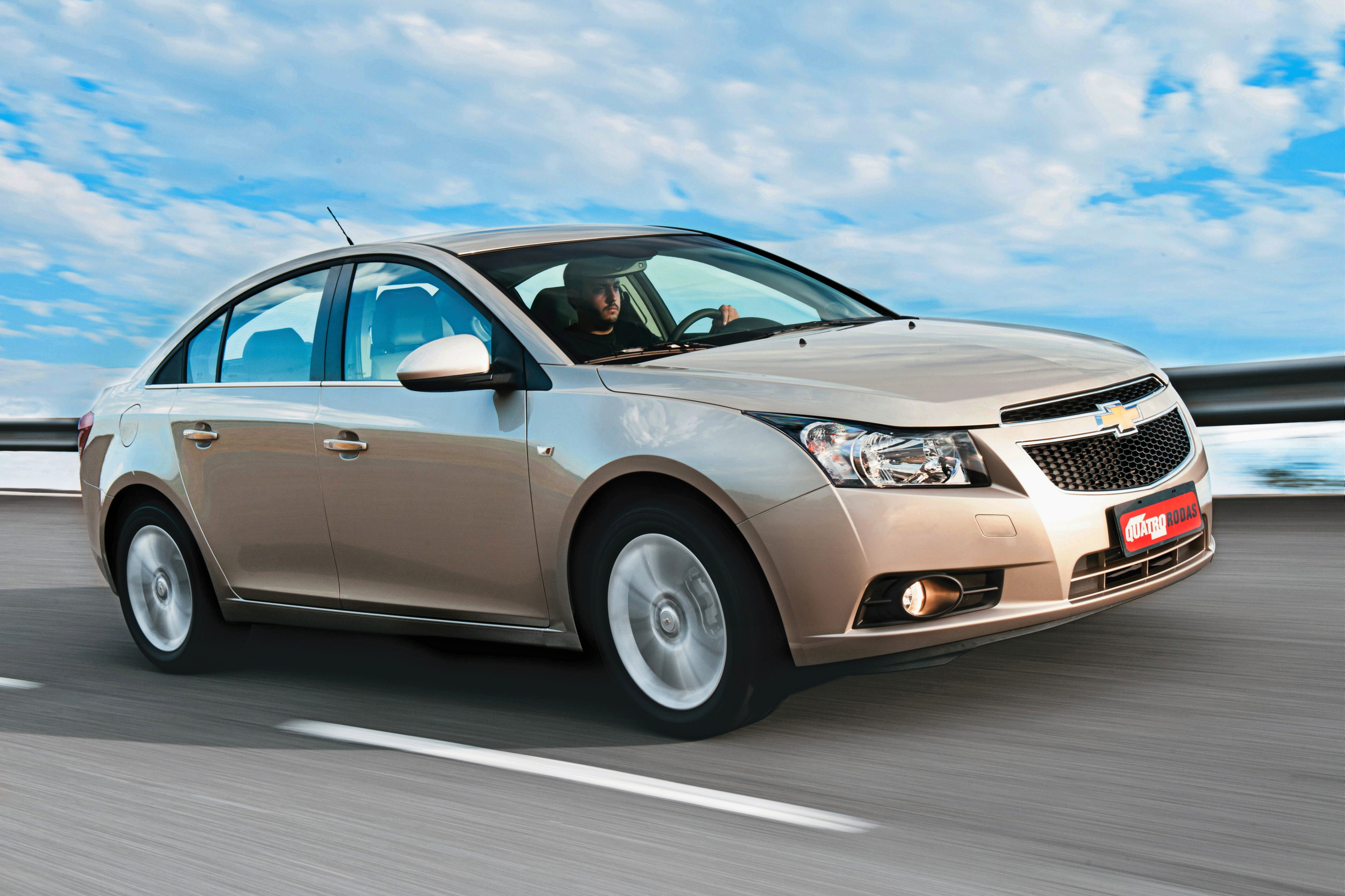 Cruze 1.8 16V LTZ, modelo 2012 da Chevrolet, testado pela revista Quatro Rodas