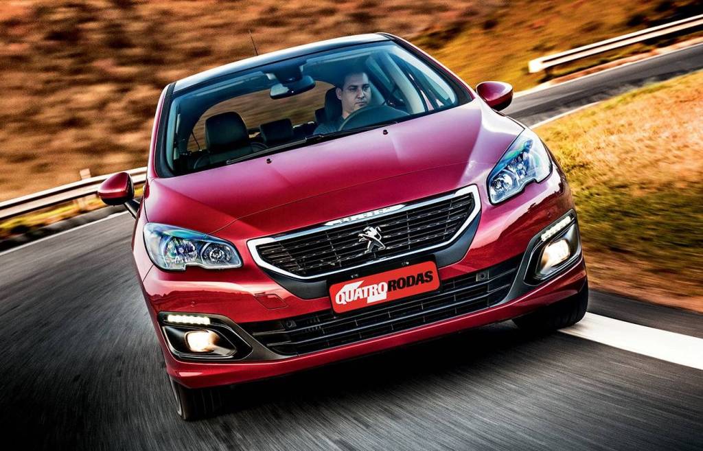 Peugeot 308 1.6 THP Performance e consumo agradam, mas dirigibilidade não é tão boa quanto a dos concorrentes