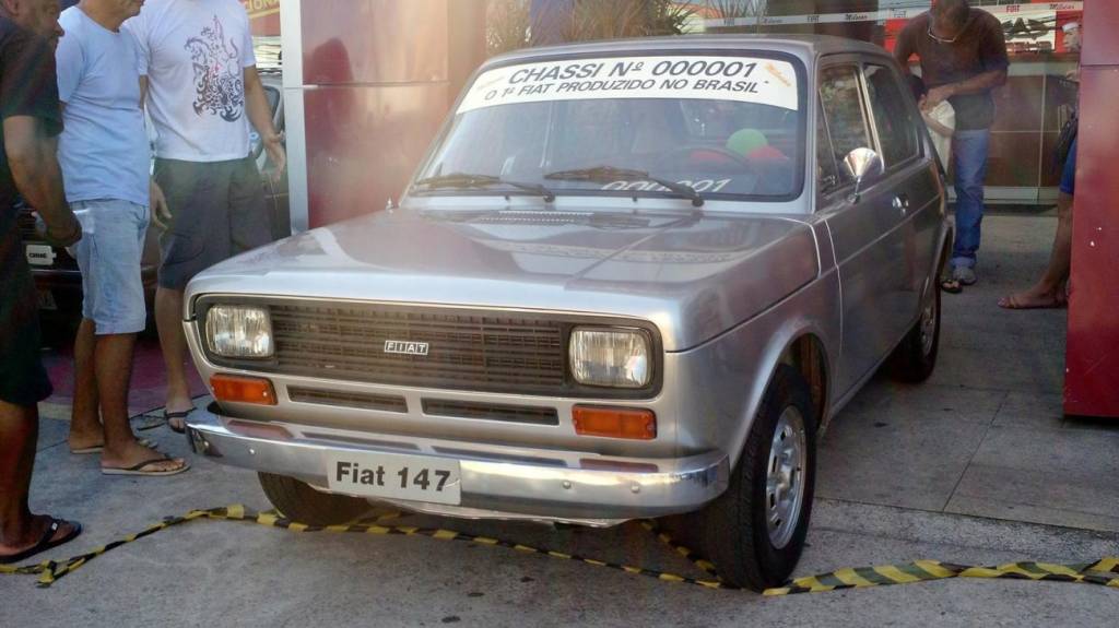 Fiat-147-000001-primeiro-1976-15 Fiat-147-000001-1976