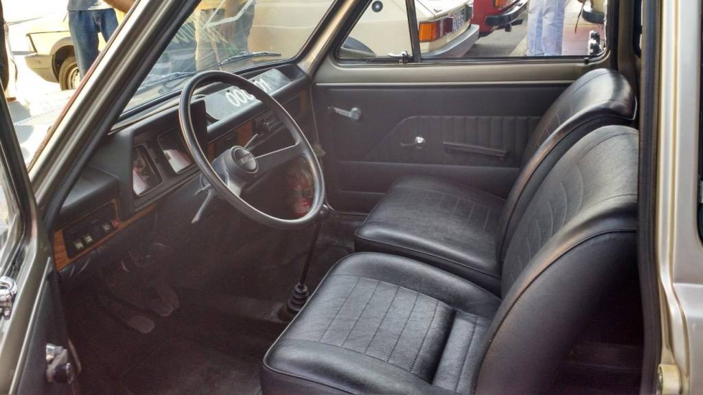 Fiat-147-000001-primeiro-1976-21 Fiat-147-000001-1976