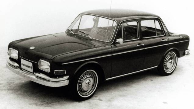 Primeiro VW de quatro portas em todo o mundo - sim, pioneirismo nacional -, ele ganhou fama de feio com o apelido Zé do Caixão e só agradou taxistas. Durou de menos de dois anos.