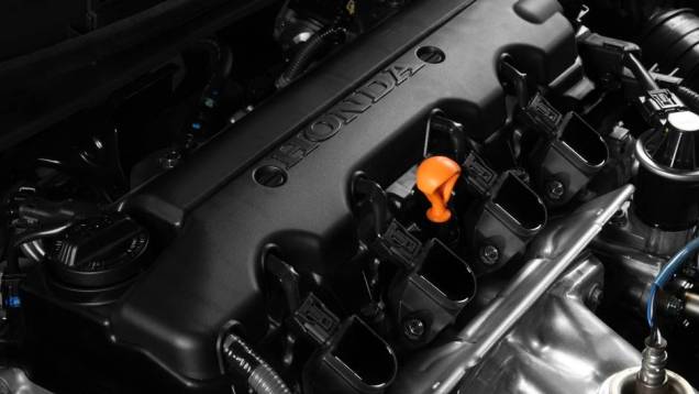 O motor 2.0 vem acompanhado de uma novidade: a ausência do reservatório de partida a frio | <a href="https://quatrorodas.abril.com.br/noticias/fabricantes/honda-civic-2014-ganha-motor-2-0-730338.shtml" rel="migration">Leia mais</a> O motor 2.0 vem acompanhado de uma novidade: a ausência do reservatório de partida a frio | <a href="https://quatrorodas.abril.com.br/noticias/fabricantes/honda-civic-2014-ganha-motor-2-0-730338.shtml" rel="migration">Leia mais</a>