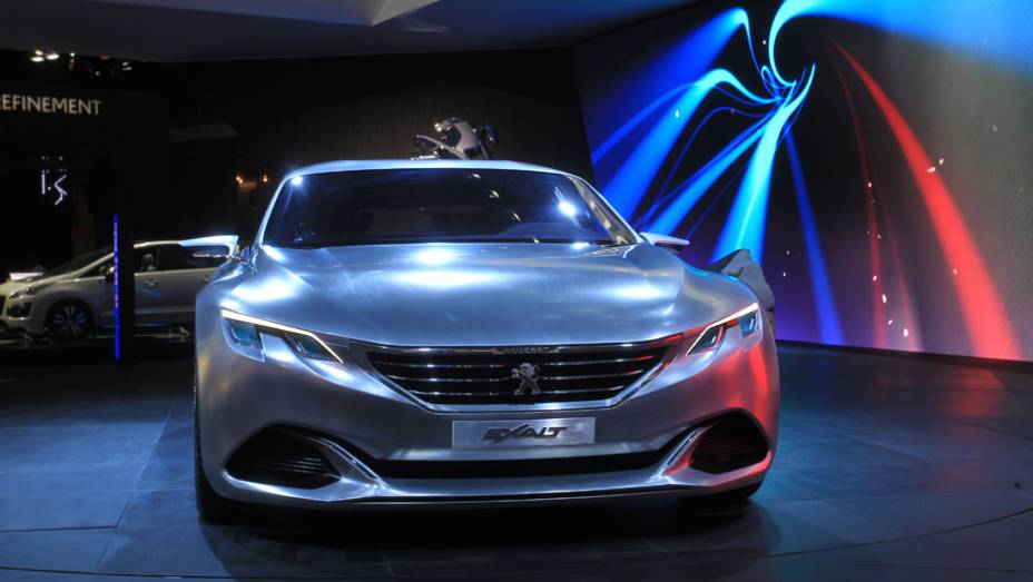 Peugeot Exalt | <a href="https://quatrorodas.abril.com.br/noticias/saloes/paris-2014/peugeot-atualiza-exalt-concept-798909.shtml" rel="migration">Leia mais</a> | <a href="https://quatrorodas.abril.com.br/galerias/saloes/paris/2014/direto-salao-paris-parte-2-803962.shtml" rel="migration">V</a>