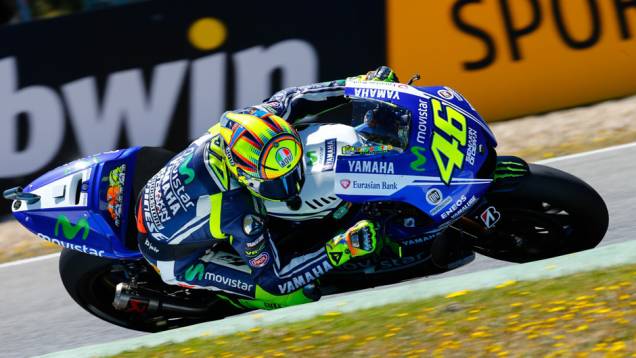 Rossi fez sua melhor prova no ano. | <a href="https://quatrorodas.abril.com.br/moto/noticias/quatro-vezes-marquez-781513.shtml" rel="migration">Leia mais</a>