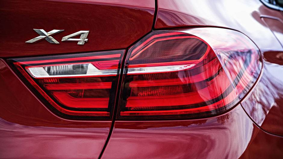 A estreia oficial do X4 ser&aacute; realizada no Sal&atilde;o de Nova York | <a href="https://quatrorodas.abril.com.br/carros/lancamentos/bmw-x4-775640.shtml" rel="migration">Leia mais</a>