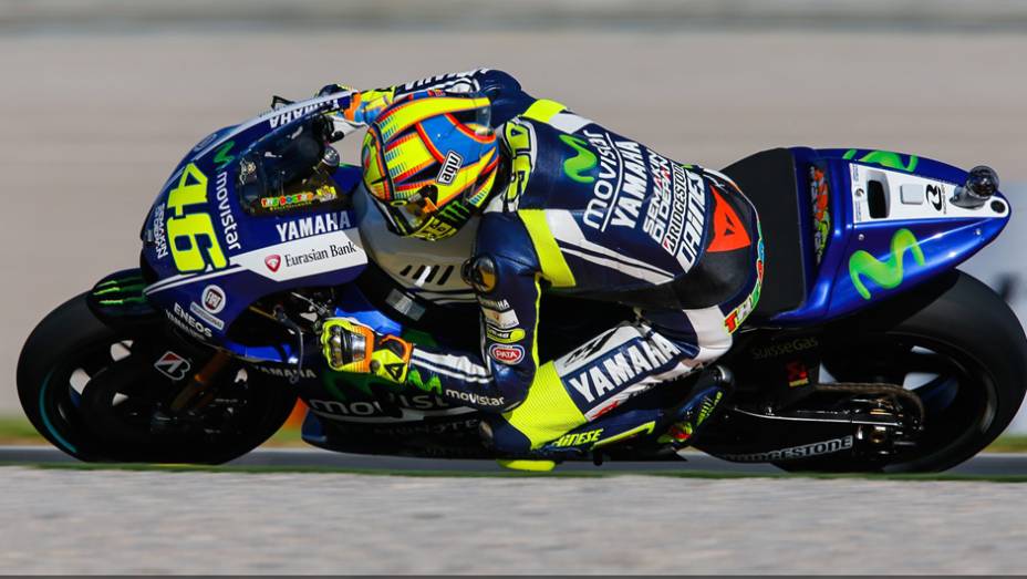 O italiano conquistou a primeira pole desde 2010. | <a href="https://quatrorodas.abril.com.br/moto/noticias/motogp-rossi-pole-ultima-corrida-ano-810756.shtml" rel="migration">Leia mais</a>