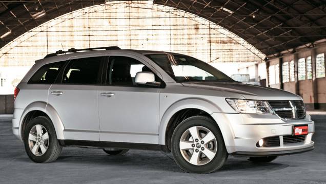 Dodge Journey: 288 unidades no mês | 2.544 veículos até novembro de 2014