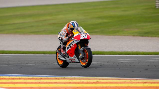 Pedrosa terminou em terceiro e em quarto no campeonato. | <a href="https://quatrorodas.abril.com.br/moto/noticias/motogp-marquez-vence-quebra-recorde-vitoria-temporada-811357.shtml" rel="migration">Leia mais</a> Pedrosa terminou em terceiro e em quarto no campeonato. | <a href="https://quatrorodas.abril.com.br/moto/noticias/motogp-marquez-vence-quebra-recorde-vitoria-temporada-811357.shtml" rel="migration">Leia mais</a>
