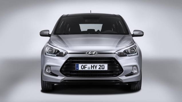 Baseado no i20 hatch apresentado no Salão de Paris, o i20 Coupé tem estilo mais agressivo