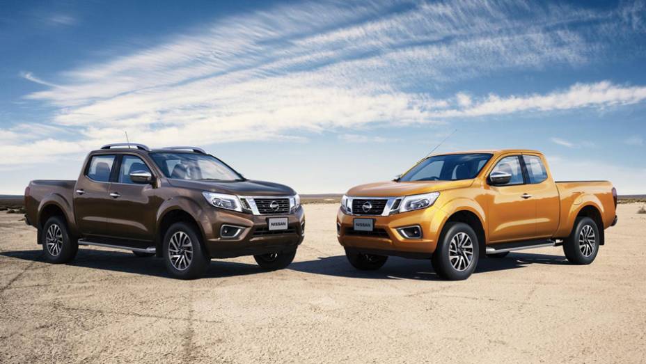 Depois de muito mistério, enfim a Nissan apresentou a nova Frontier nas versões com cabine estendida e dupla | <a href="https://quatrorodas.abril.com.br/noticias/fabricantes/nissan-revela-nova-frontier-785788.shtml" rel="migration">Leia mais</a>