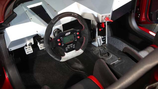 Codatronca, mistura entre o Chevrolet Corvette e a Lamborghini, ganha versão roadster Codatronca, mistura entre o Chevrolet Corvette e a Lamborghini, ganha versão roadster