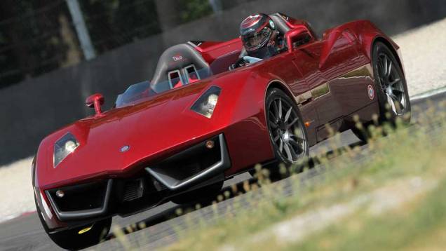Codatronca, mistura entre o Chevrolet Corvette e a Lamborghini, ganha versão roadster Codatronca, mistura entre o Chevrolet Corvette e a Lamborghini, ganha versão roadster