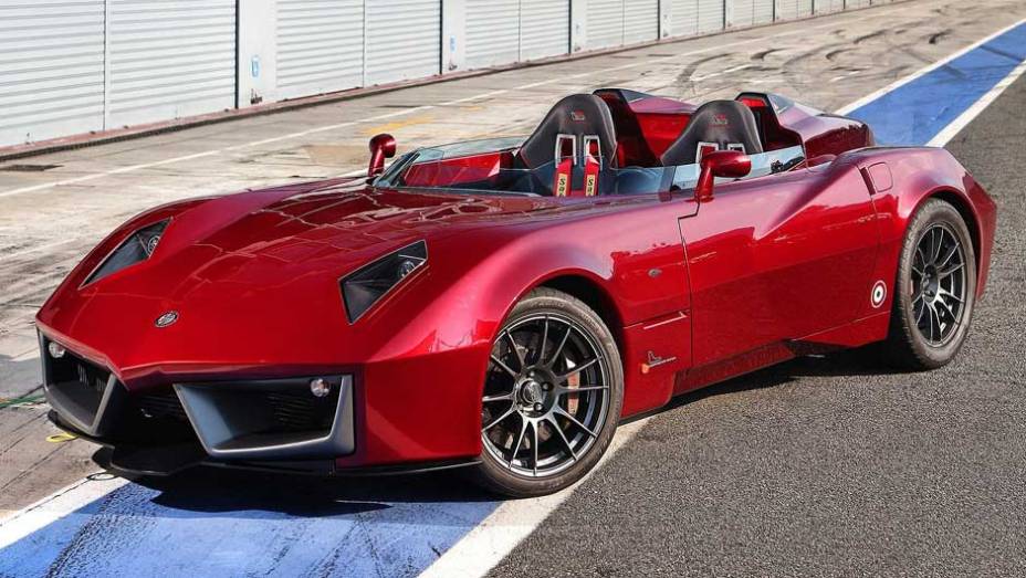 Codatronca, mistura entre o Chevrolet Corvette e a Lamborghini, ganha versão roadster