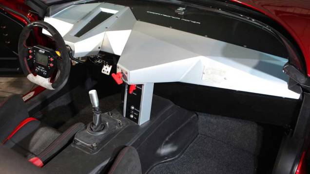 Codatronca, mistura entre o Chevrolet Corvette e a Lamborghini, ganha versão roadster Codatronca, mistura entre o Chevrolet Corvette e a Lamborghini, ganha versão roadster