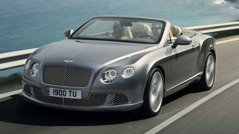 Nova geração do roadster ficou mais esportiva | <a href="https://quatrorodas.abril.com.br/carros/lancamentos/bentley-continental-gtc-637536.shtml" rel="migration">Leia mais</a>