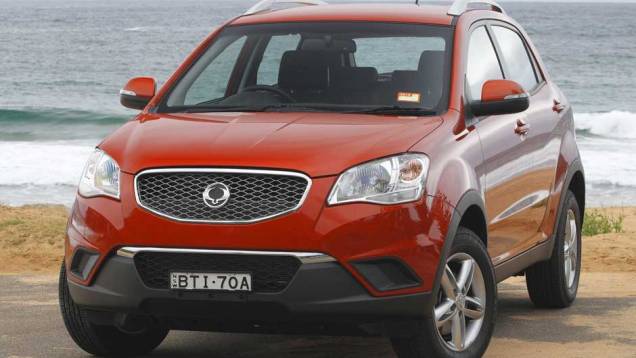 Nova geração do utilitário-esportivo foi desenhada por Giorgetto Giugiaro | <a href="https://quatrorodas.abril.com.br/carros/lancamentos/ssangyong-korando-637990.shtml" rel="migration">Leia mais</a> Nova geração do utilitário-esportivo foi desenhada por Giorgetto Giugiaro | <a href="https://quatrorodas.abril.com.br/carros/lancamentos/ssangyong-korando-637990.shtml" rel="migration">Leia mais</a>
