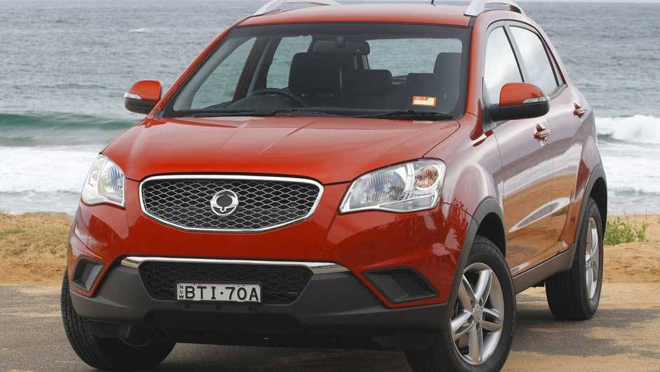 Nova gera&ccedil;&atilde;o do utilit&aacute;rio-esportivo foi desenhada por Giorgetto Giugiaro | <a href="https://quatrorodas.abril.com.br/carros/lancamentos/ssangyong-korando-637990.shtml" rel="migration">Leia mais</a>