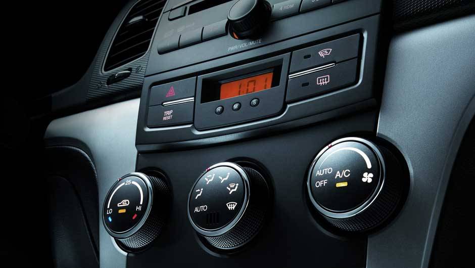 Ar-condicionado &eacute; autom&aacute;tico | <a href="https://quatrorodas.abril.com.br/carros/lancamentos/ssangyong-korando-637990.shtml" rel="migration">Leia mais</a>