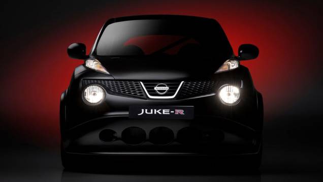 O visual exótico caiu bem com a roupagem esportiva | <a href="https://quatrorodas.abril.com.br/noticias/nissan-mostra-juke-r-concept-309534_p.shtml" rel="migration">Leia mais</a>