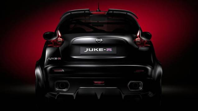 Este será o ângulo que você mais verá do Juke-R: a traseira | <a href="https://quatrorodas.abril.com.br/noticias/nissan-mostra-juke-r-concept-309534_p.shtml" rel="migration">Leia mais</a>