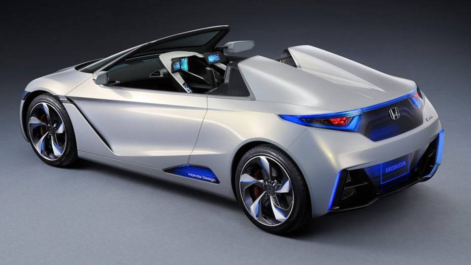 O EV-Ster é alimentado por um pacote de baterias de ion de lítio que permitem autonomia de até 160 km