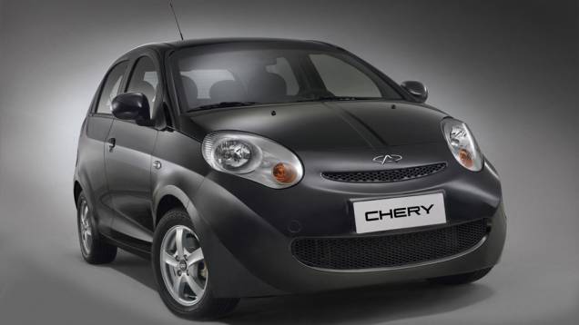 Cheio de traços arredondados, o S-18 tem design polêmico | <a href="https://quatrorodas.abril.com.br/carros/lancamentos/chery-s-18-661585.shtml" rel="migration">Leia mais</a> Cheio de traços arredondados, o S-18 tem design polêmico | <a href="https://quatrorodas.abril.com.br/carros/lancamentos/chery-s-18-661585.shtml" rel="migration">Leia mais</a>