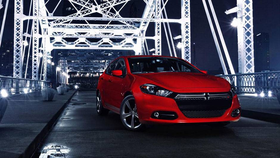 A grade frontal em forma de cruz &eacute; marca registrada da Dodge | <a href="https://quatrorodas.abril.com.br/reportagens/salao/dodge-dart-662260.shtml" rel="migration">Leia mais</a>