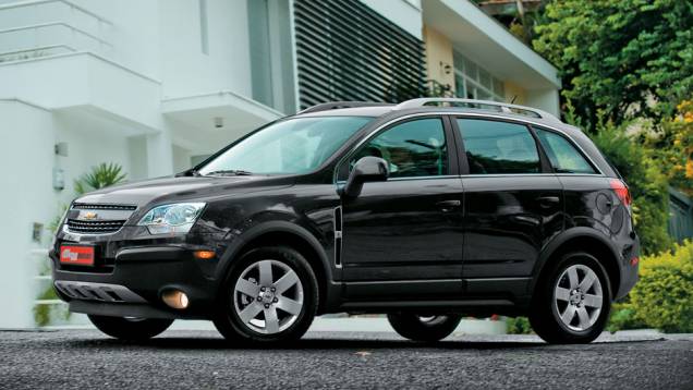 Atualmente, a Captiva é o único modelo da Chevrolet que vem do México, da cidade de Ramos Arizpe. O SUV é vendido nas versões 2.4 16V (R$ 90.299) e 3.0 V6 (R$ 100.774) | <a href="https://quatrorodas.abril.com.br/noticias/brasil-ira-mesmo-romper-acordo-comer" rel="migration"></a>