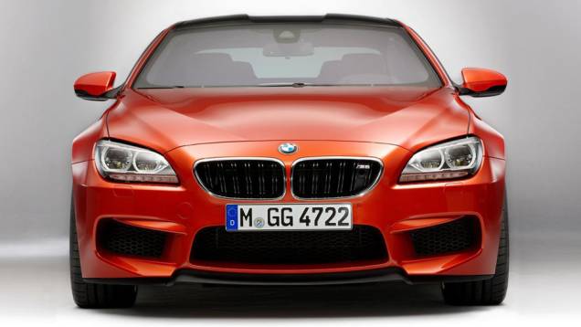 A nova geração é um dos BMW mais rápidos já produzidos | <a href="https://quatrorodas.abril.com.br/saloes/genebra/2012/bmw-m6-678571.shtml" rel="migration">Leia mais</a> A nova geração é um dos BMW mais rápidos já produzidos | <a href="https://quatrorodas.abril.com.br/saloes/genebra/2012/bmw-m6-678571.shtml" rel="migration">Leia mais</a>