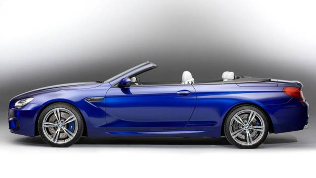 Quatro pessoas viajam com conforto (e rapidez) a bordo do novo esportivo da BMW | <a href="https://quatrorodas.abril.com.br/saloes/genebra/2012/bmw-m6-678571.shtml" rel="migration">Leia mais</a> Quatro pessoas viajam com conforto (e rapidez) a bordo do novo esportivo da BMW | <a href="https://quatrorodas.abril.com.br/saloes/genebra/2012/bmw-m6-678571.shtml" rel="migration">Leia mais</a>