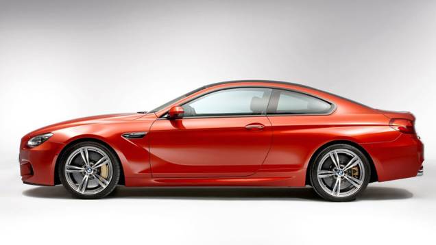 As linhas arrojadas do cupê ficaram ainda mais belas no M6 | <a href="https://quatrorodas.abril.com.br/saloes/genebra/2012/bmw-m6-678571.shtml" rel="migration">Leia mais</a> As linhas arrojadas do cupê ficaram ainda mais belas no M6 | <a href="https://quatrorodas.abril.com.br/saloes/genebra/2012/bmw-m6-678571.shtml" rel="migration">Leia mais</a>