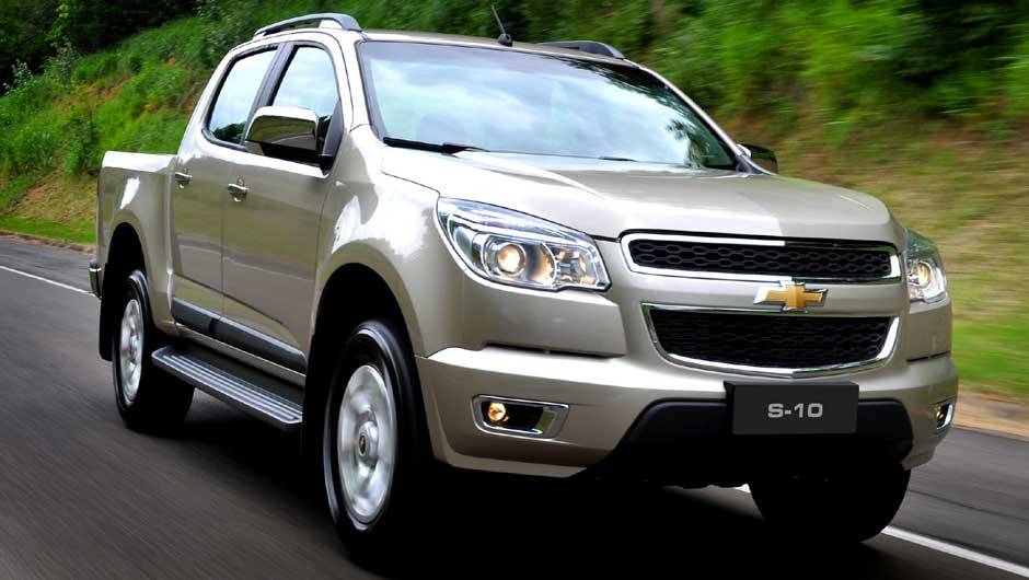 Mais imponente, a Cabine Dupla n&atilde;o fica devendo nada para a concorr&ecirc;ncia em termos de visual | <a href="https://quatrorodas.abril.com.br/carros/lancamentos/chevrolet-s10-677036.shtml" rel="migration">Leia mais</a>