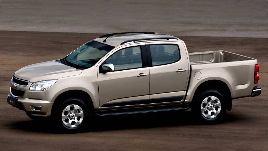 Ascens&atilde;o social: a altura &eacute; uma das maiores da categoria | <a href="https://quatrorodas.abril.com.br/carros/lancamentos/chevrolet-s10-677036.shtml" rel="migration">Leia mais</a>