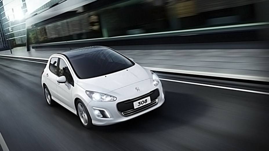Rodas podem ser aro 16 ou 17 | <a href="https://quatrorodas.abril.com.br/carros/lancamentos/peugeot-308-677117.shtml" rel="migration">Leia mais</a>