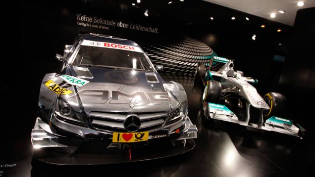 Mercedes Classe C DTM irá disputar campeonato de turismo alemão contra <a href="https://quatrorodas.abril.com.br/galerias/audi/a5-dtm-677559.shtml" target="_blank" rel="migration">Audi A5 DTM</a> e <a href="https://quatrorodas.abril.com.br/galerias/bmw/m3-dtm-677564.shtml" rel="migration"></a>