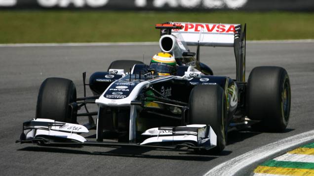 2011 - Frequenta o pelotão do fundo com a Williams e marca somente quatro pontos no ano, sendo o 17º no campeonato. Perde a vaga na equipe em 2012 para Bruno Senna e termina sua história na F-1.