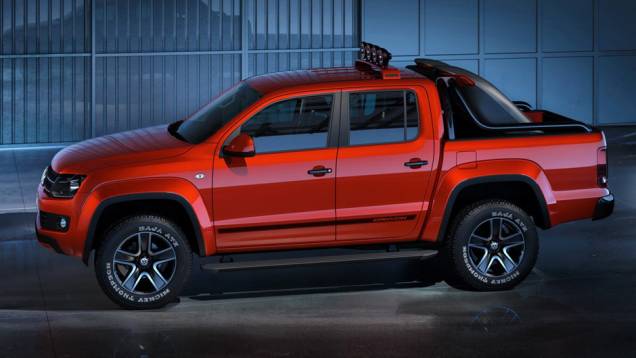 O motor da Amarok Canyon é o conhecido 2.0 TDI, que entrega 180 cv | <a href="https://quatrorodas.abril.com.br/saloes/genebra/2012/volkswagen-amarok-canyon-678779.shtml" rel="migration">Leia mais</a>