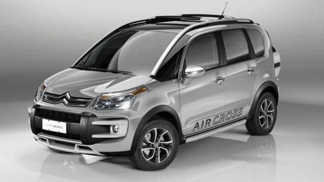 Modelo é a versão aventureira do hatch C3 | <a href="https://quatrorodas.abril.com.br/carros/lancamentos/citroen-aircross-591224.shtml" rel="migration">Leia mais</a>