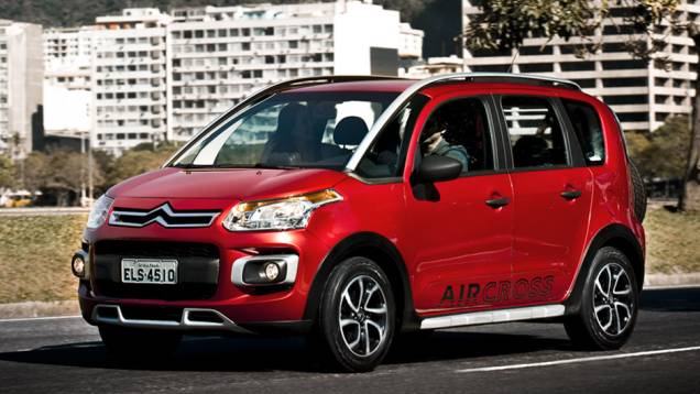 Aventureiro urbano tem motor 1.6 16V flex, que gera 113 cv de potência | <a href="https://quatrorodas.abril.com.br/carros/lancamentos/citroen-aircross-591224.shtml" rel="migration">Leia mais</a>