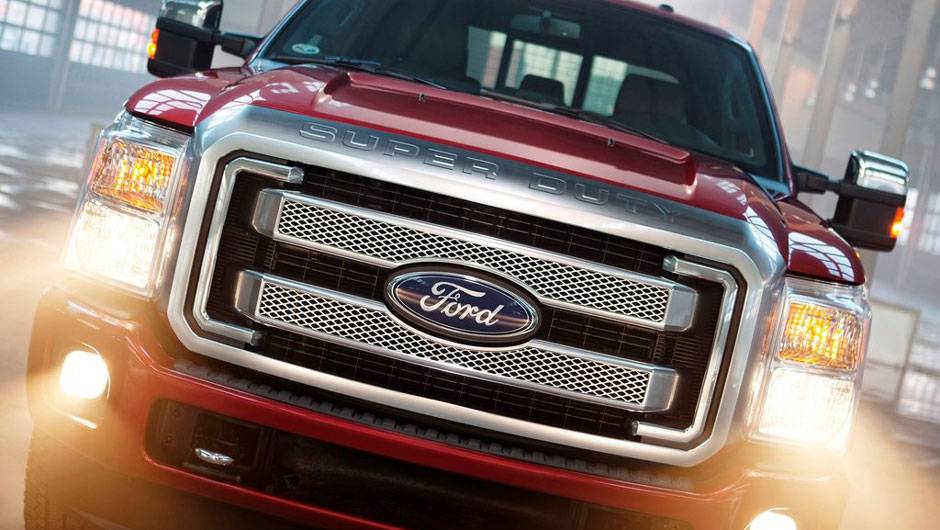 A edi&ccedil;&atilde;o especial ser&aacute; lan&ccedil;ada nos modelos F-250, F-350 e F-450 | <a href="https://quatrorodas.abril.com.br/noticias/fabricantes-ford-lanca-video-serie-f-super-duty-platinum-317778_p.shtml" rel="migration">Leia mais</a>