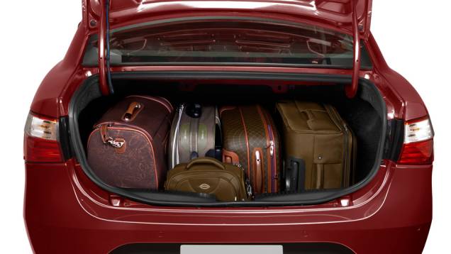 A capacidade do porta-malas cresceu: antes eram 500 litros, agora são 520 | <a href="https://quatrorodas.abril.com.br/carros/lancamentos/fiat-grand-siena-680146.shtml" rel="migration">Leia mais</a> A capacidade do porta-malas cresceu: antes eram 500 litros, agora são 520 | <a href="https://quatrorodas.abril.com.br/carros/lancamentos/fiat-grand-siena-680146.shtml" rel="migration">Leia mais</a>