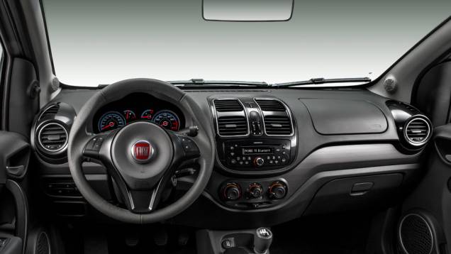 O interior é quase o mesmo do Palio, com exceção dos mostradores retangulares | <a href="https://quatrorodas.abril.com.br/carros/lancamentos/fiat-grand-siena-680146.shtml" rel="migration">Leia mais</a> O interior é quase o mesmo do Palio, com exceção dos mostradores retangulares | <a href="https://quatrorodas.abril.com.br/carros/lancamentos/fiat-grand-siena-680146.shtml" rel="migration">Leia mais</a>