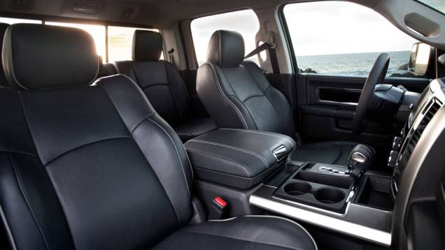 Preço sugerido do veículo é de 149.900 reais na região Sul e em SP | <a href="https://quatrorodas.abril.com.br/salao-do-automovel/2012/carros/2500-laramie-704034.shtml" rel="migration">Leia mais</a> Preço sugerido do veículo é de 149.900 reais na região Sul e em SP | <a href="https://quatrorodas.abril.com.br/salao-do-automovel/2012/carros/2500-laramie-704034.shtml" rel="migration">Leia mais</a>
