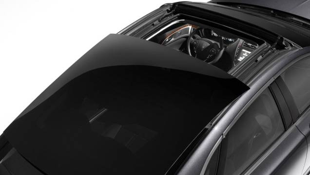 Teto panorâmico é item opcional no MKZ | <a href="https://quatrorodas.abril.com.br/saloes/nova-york/2012/lincoln-mkz-2013-681093.shtml" rel="migration">Leia mais</a> Teto panorâmico é item opcional no MKZ | <a href="https://quatrorodas.abril.com.br/saloes/nova-york/2012/lincoln-mkz-2013-681093.shtml" rel="migration">Leia mais</a>