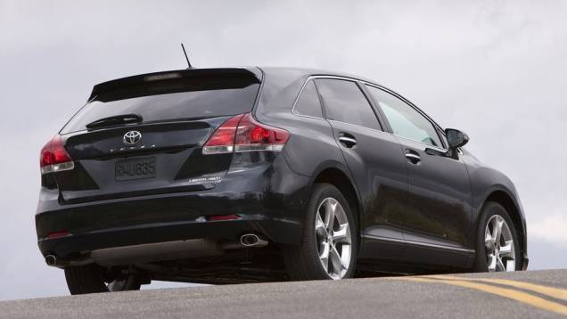 Opções de motorização seguem iguais: 2.7 quatro cilindros e 3.5 V6 | <a href="https://quatrorodas.abril.com.br/saloes/nova-york/2012/toyota-venza-681150.shtml" rel="migration">Leia mais</a> Opções de motorização seguem iguais: 2.7 quatro cilindros e 3.5 V6 | <a href="https://quatrorodas.abril.com.br/saloes/nova-york/2012/toyota-venza-681150.shtml" rel="migration">Leia mais</a>