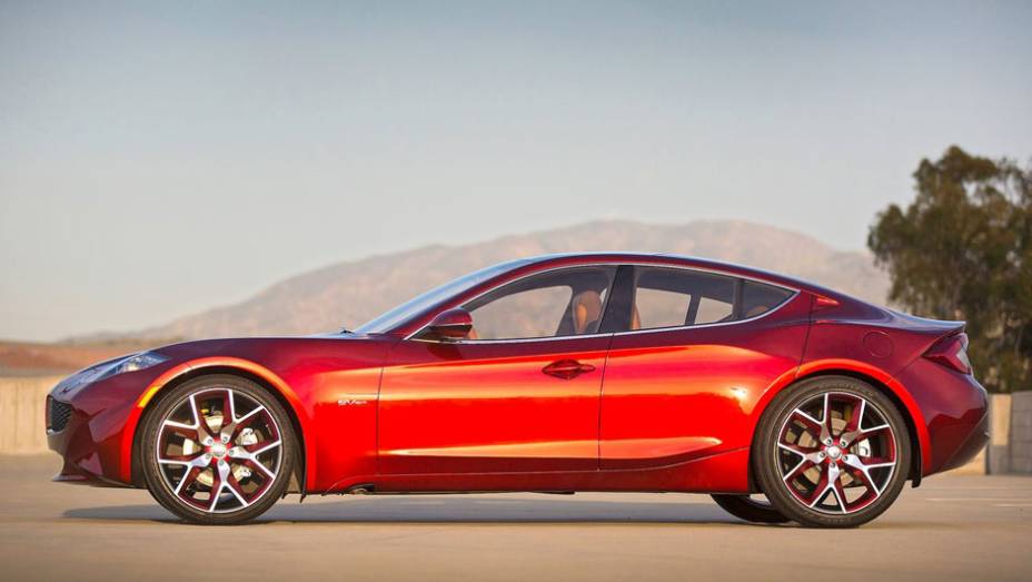 Esportivo conta com motor BMW | <a href="https://quatrorodas.abril.com.br/saloes/nova-york/2012/fisker-atlantic-681184.shtml" rel="migration">Leia mais</a>