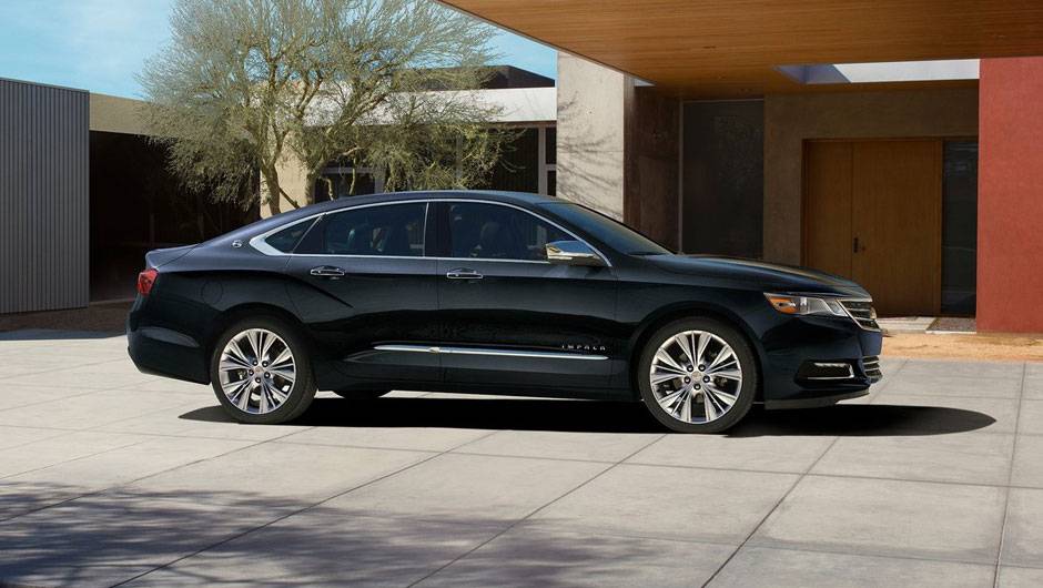 Impala ser&aacute; oferecido com tr&ecirc;s op&ccedil;&otilde;es de motoriza&ccedil;&atilde;o | <a href="https://quatrorodas.abril.com.br/saloes/nova-york/2012/chevrolet-impala-681135.shtml" rel="migration">Leia mais</a>