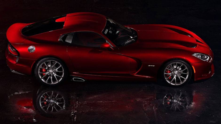 Pot&ecirc;ncia desenvolvida &eacute; de 650 cavalos| <a href="https://quatrorodas.abril.com.br/saloes/nova-york/2012/srt-viper-681186.shtml" rel="migration">Leia mais</a>
